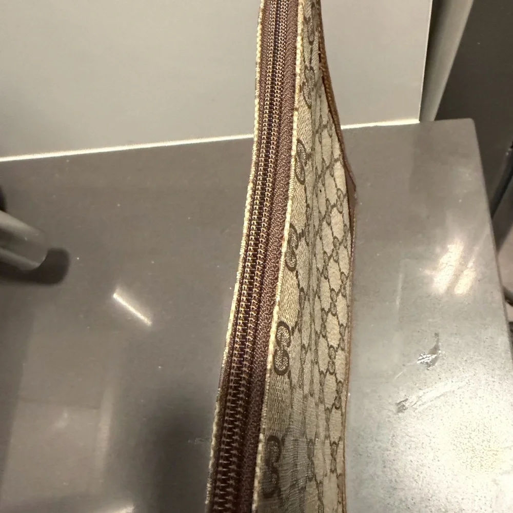 Vintage Gucci Beige and Brown GG Monogram Clutch - Picture 3 of 8